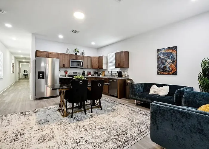 Elegant 5Br Getaway In Nola