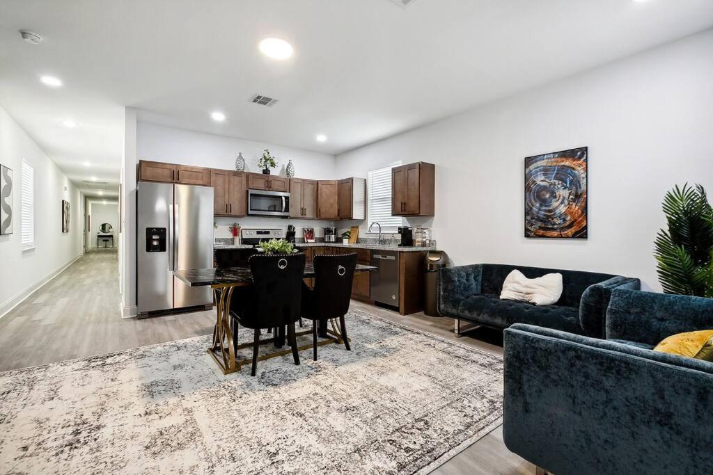 Elegant 5br Getaway In Nola