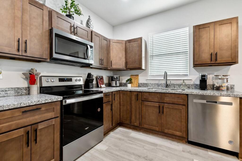 Apartment Elegant 5br Getaway In Nola